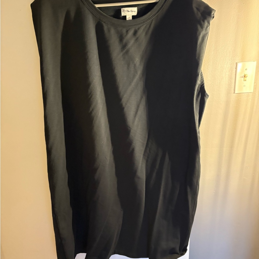 The drop Classic Black Tee shift  Shirt Dress with shoulder pads for Women